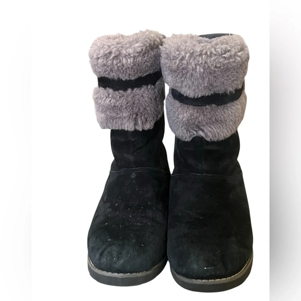 Ugg Skylir black suede shearling lined winter boots